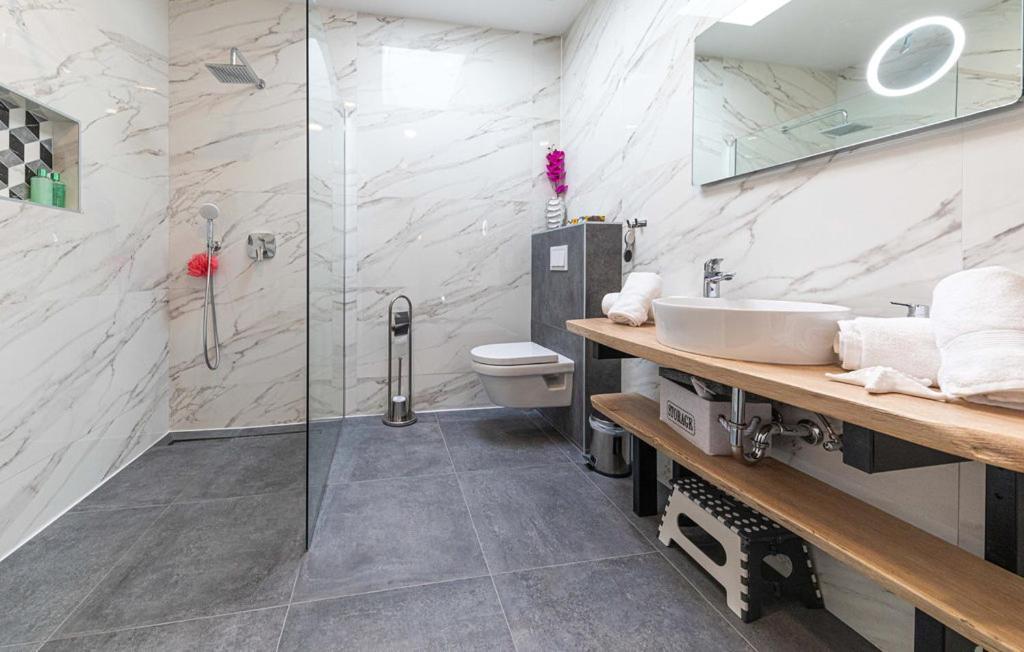 Premium Apartment With Jacuzzi Трогир Екстериор снимка