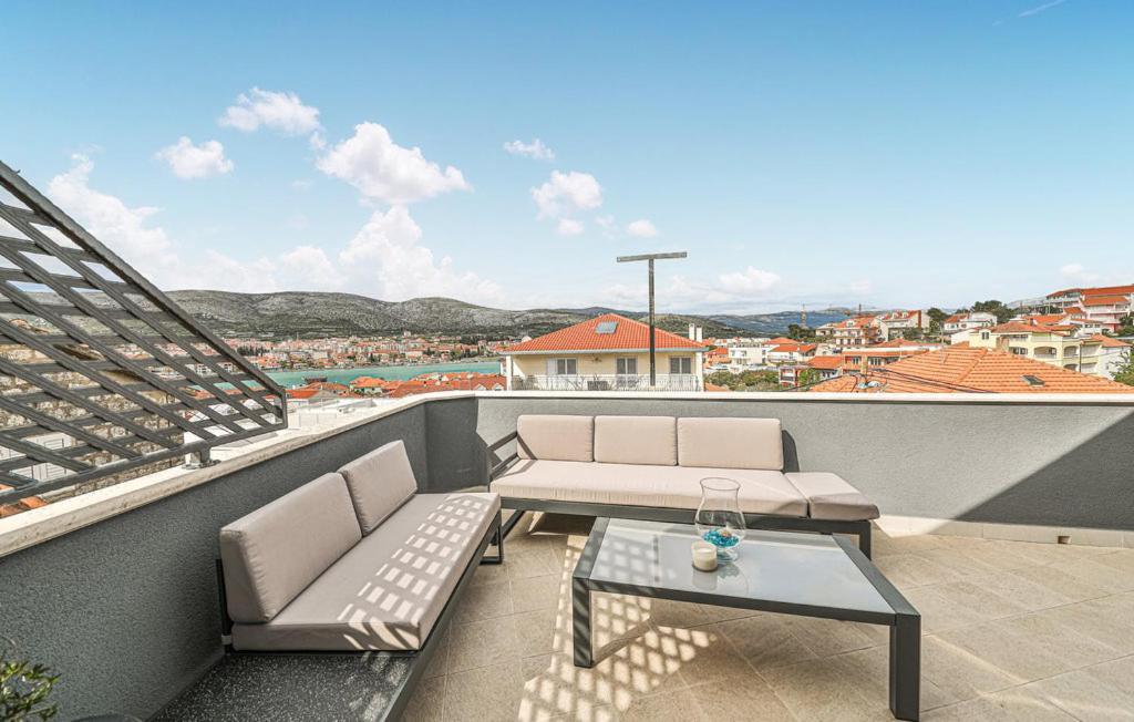 Premium Apartment With Jacuzzi Трогир Екстериор снимка